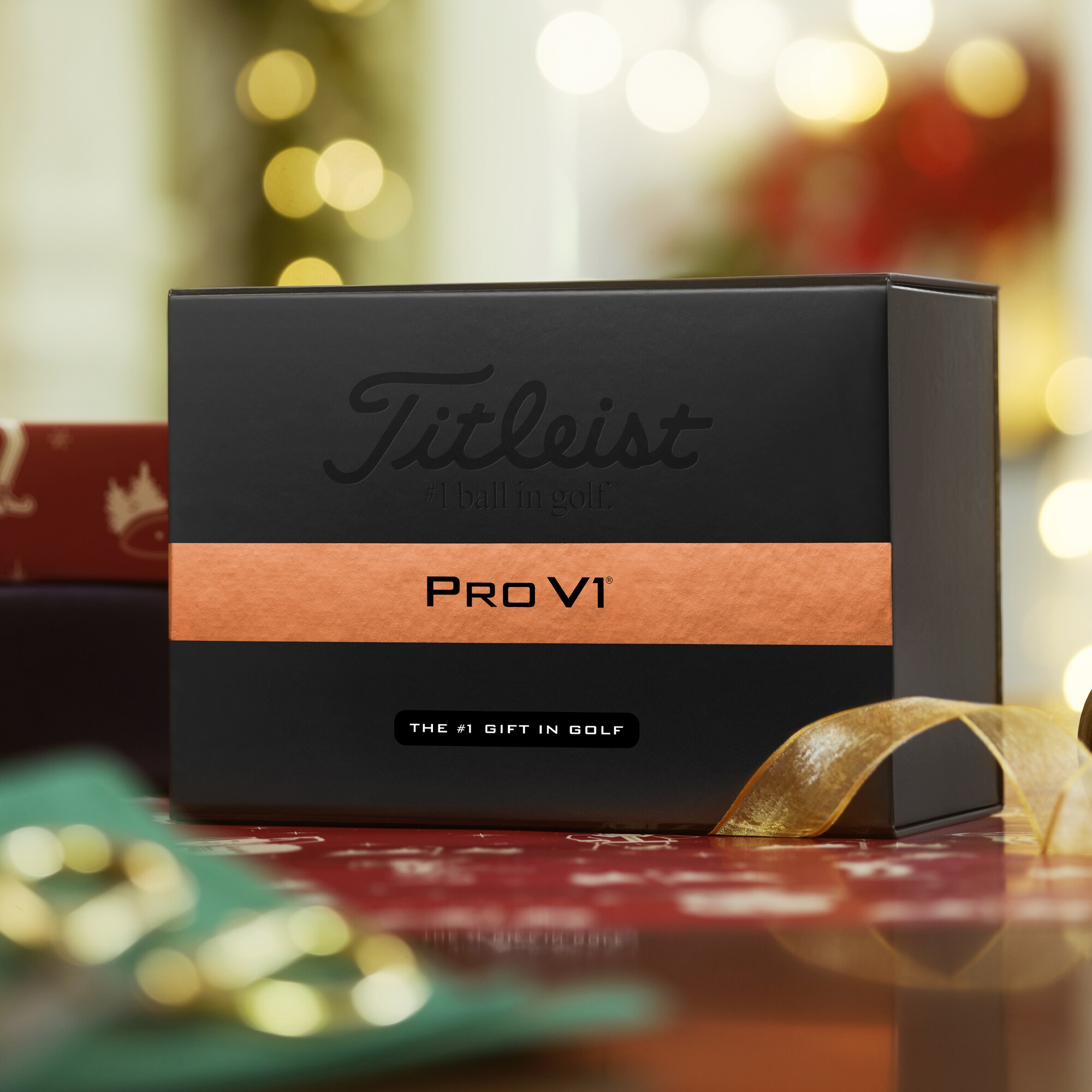 Pro V1 Holiday 2-Dozen Gift Box